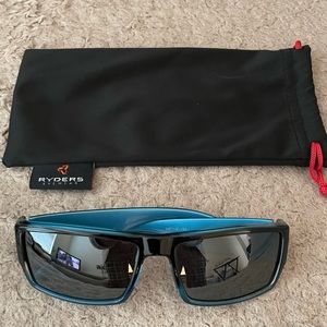 Ladies Ryders Chops with light blue frame, comes with cloth case, R586-013